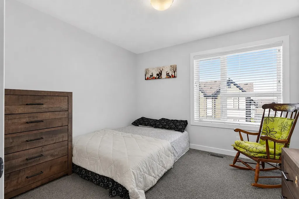 20 Evanscrest Park NW Calgary AB T2P 1R3