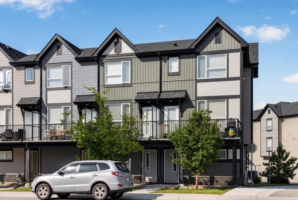 20 Evanscrest Park NW Calgary AB T2P 1R3