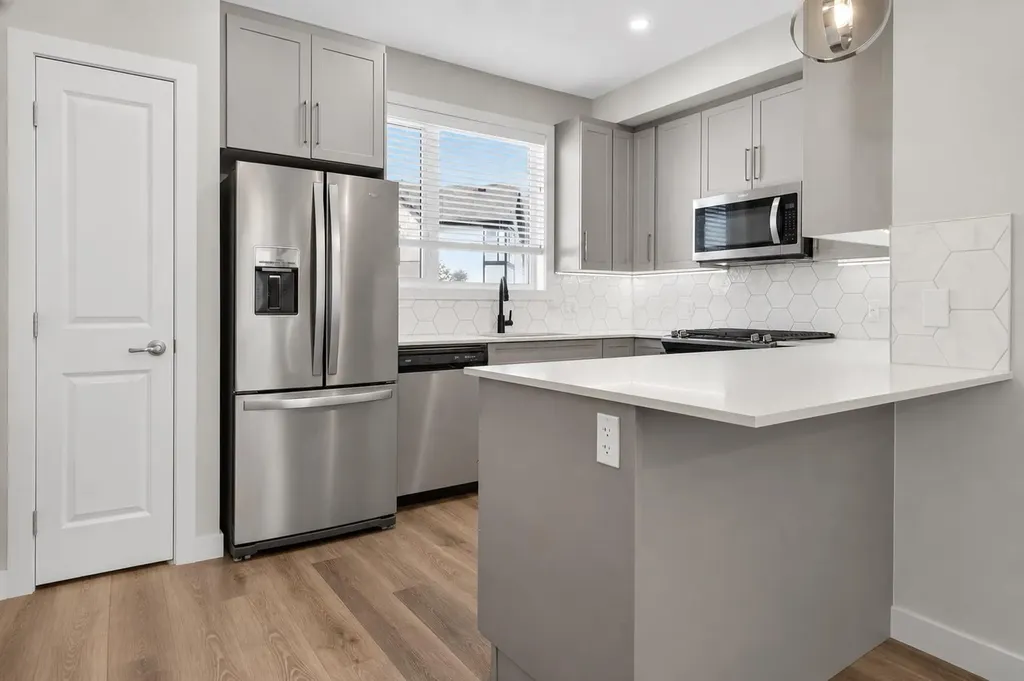 20 Evanscrest Park NW Calgary AB T2P 1R3