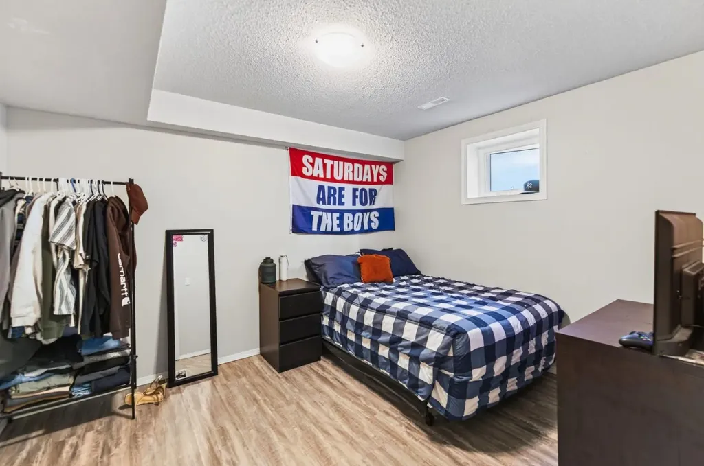 171 Douglas Avenue Red Deer AB T4R 2G5