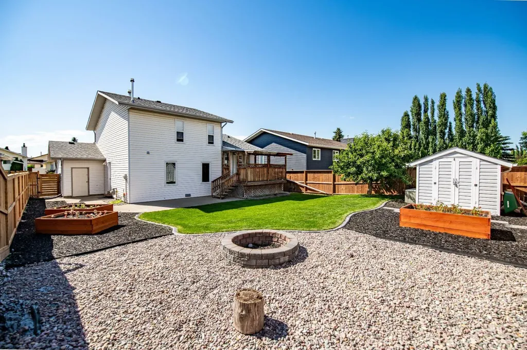 171 Douglas Avenue Red Deer AB T4R 2G5