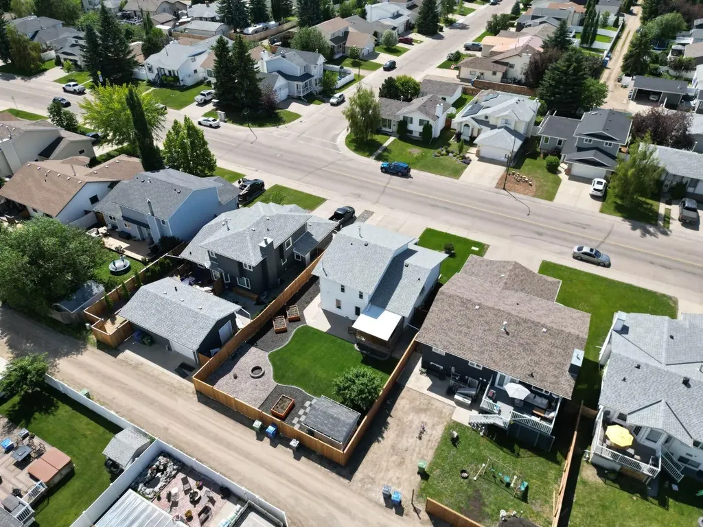 171 Douglas Avenue Red Deer AB T4R 2G5