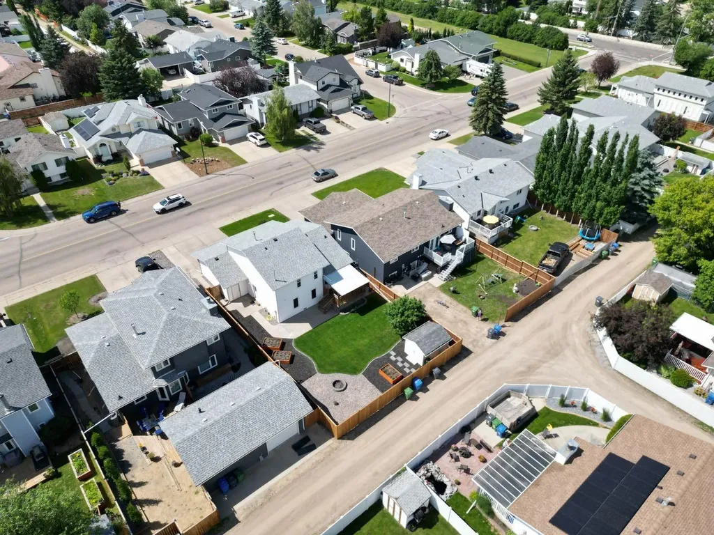 171 Douglas Avenue Red Deer AB T4R 2G5