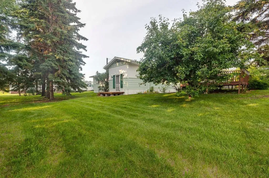 5317 52 Street Rural Lacombe County AB T0B 3C0
