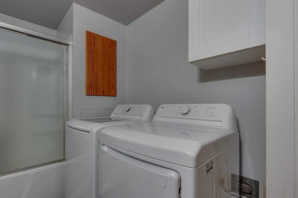 5317 52 Street Rural Lacombe County AB T0B 3C0