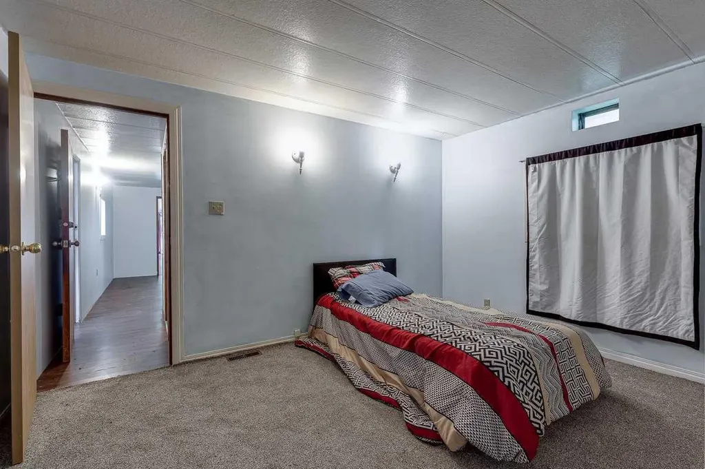 5317 52 Street Rural Lacombe County AB T0B 3C0