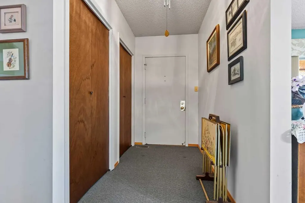 80060 475 Avenue E Rural Foothills County AB T1V1M3