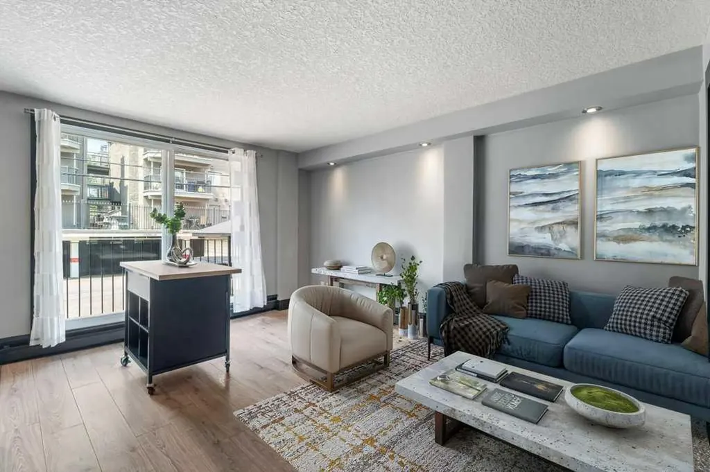 1815 16 Street SW Calgary AB T2T 4E3