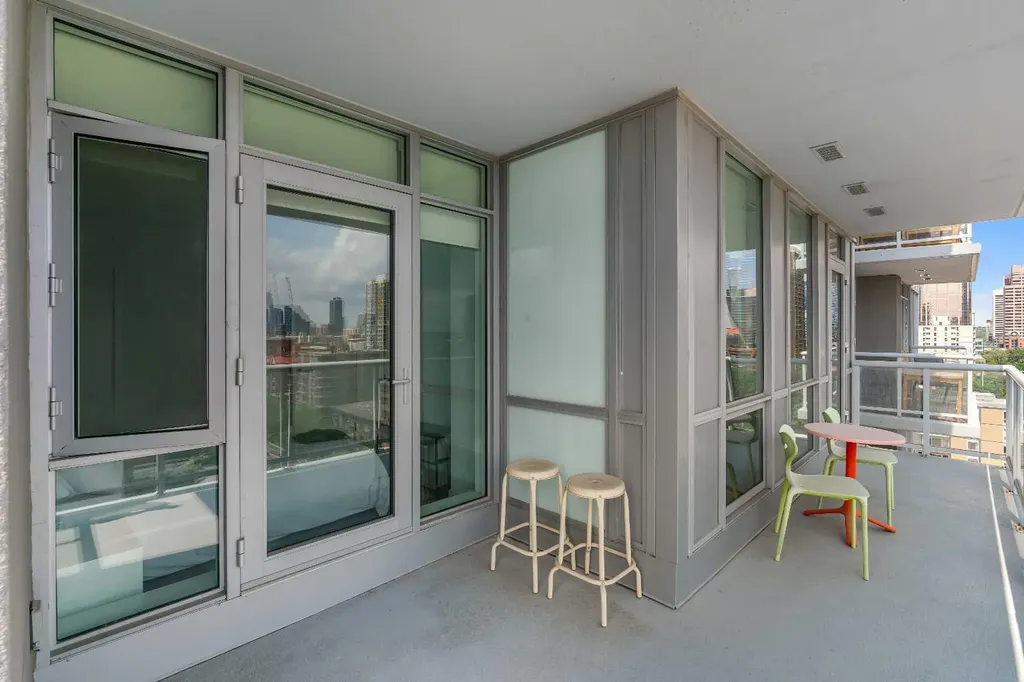 1501 6 Street SW Calgary AB T2R 0Z7