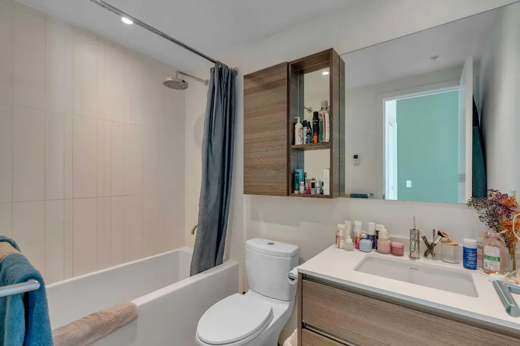 1501 6 Street SW Calgary AB T2R 0Z7