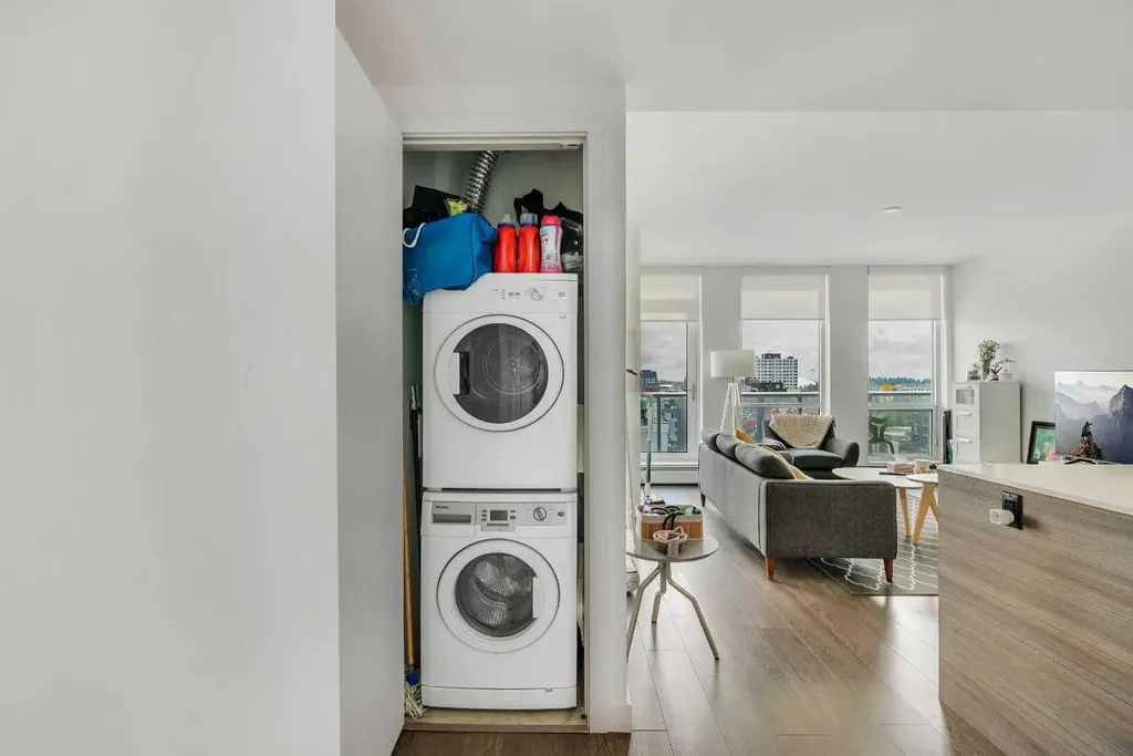 1501 6 Street SW Calgary AB T2R 0Z7