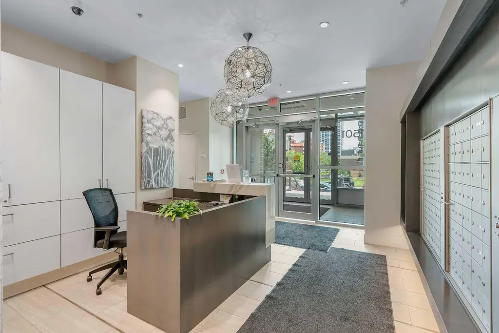 1501 6 Street SW Calgary AB T2R 0Z7