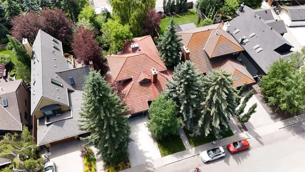 521 30 Avenue SW Calgary AB T2S 0P4