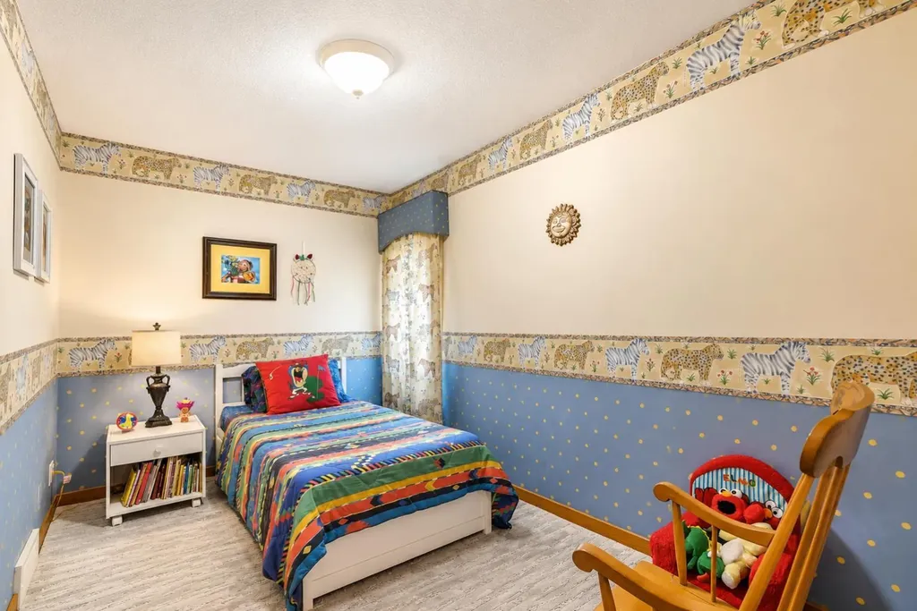 521 30 Avenue SW Calgary AB T2S 0P4