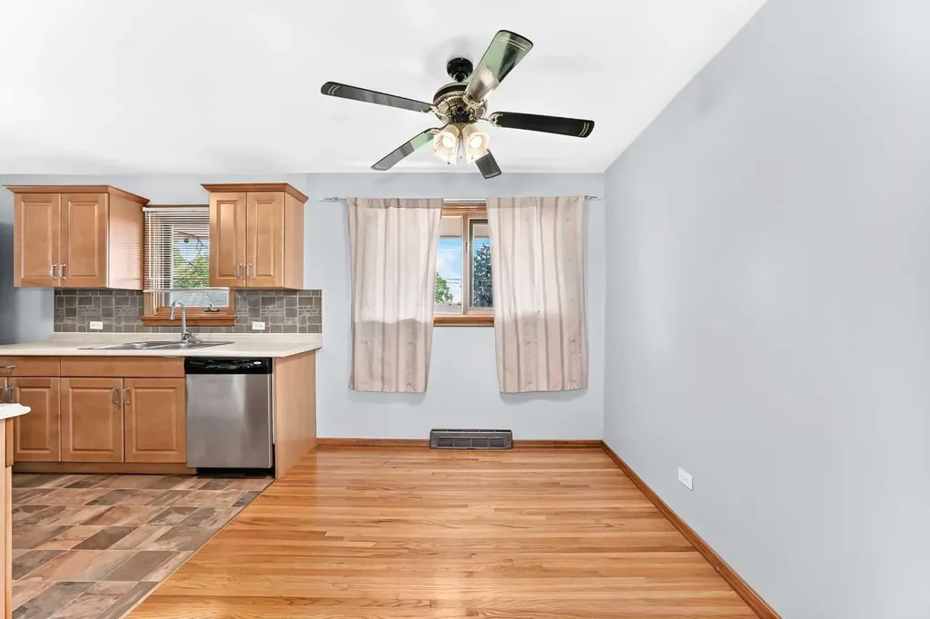 5620 Buckthorn Road NW Calgary AB T2K2Y5