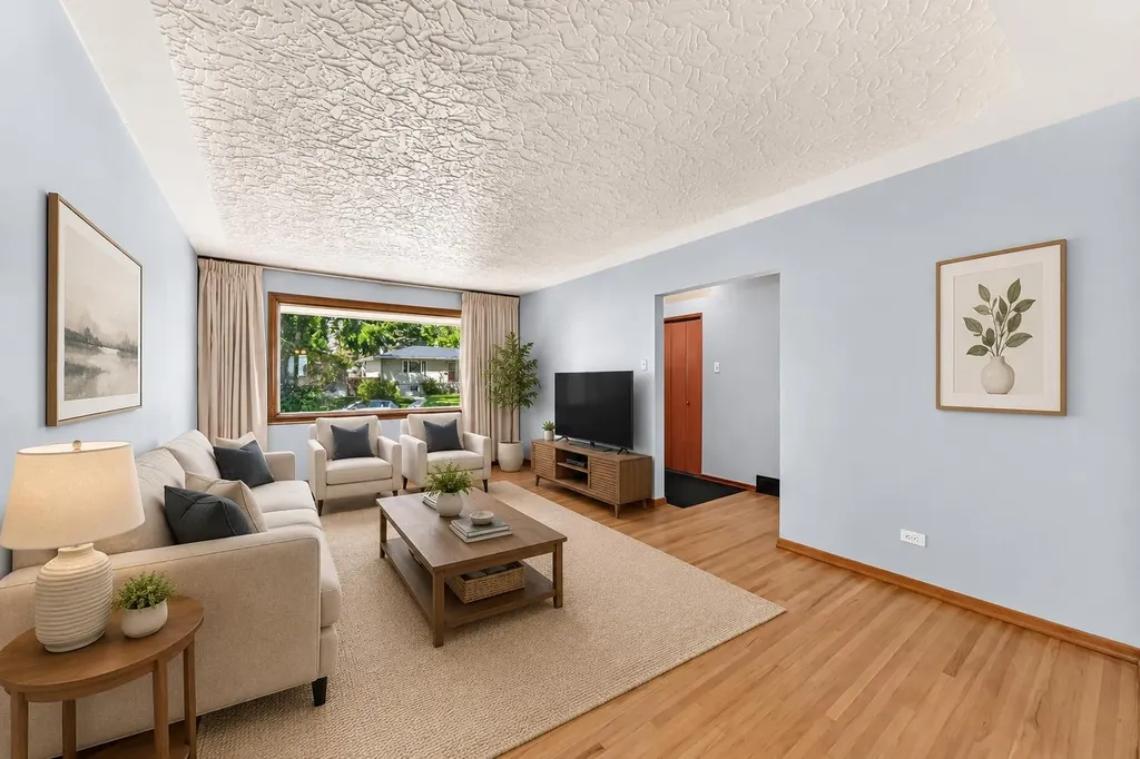 5620 Buckthorn Road NW Calgary AB T2K2Y5