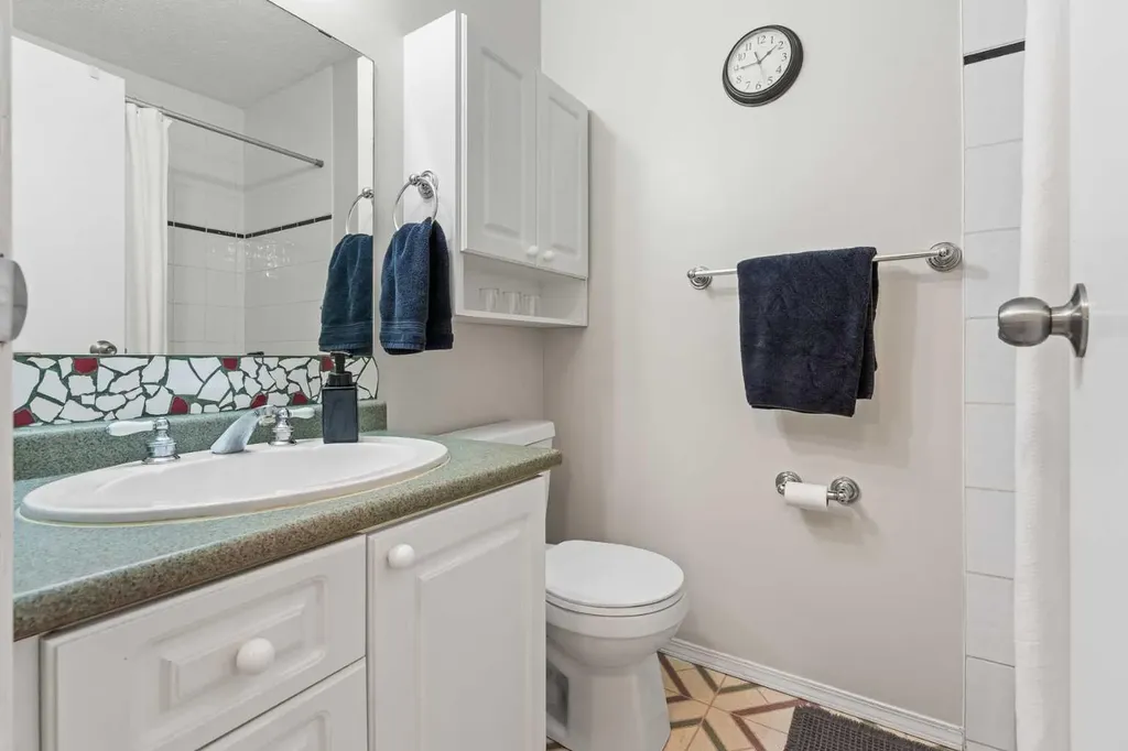 96 Georgian Villas NE Calgary AB T2A 7C6