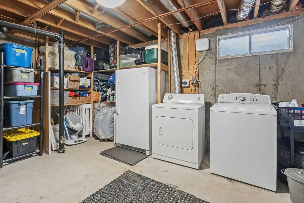 96 Georgian Villas NE Calgary AB T2A 7C6