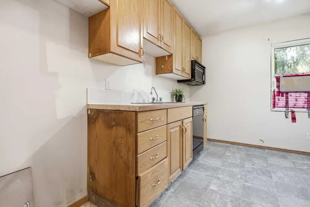 4625 48 Street Red Deer AB T4N 1S4