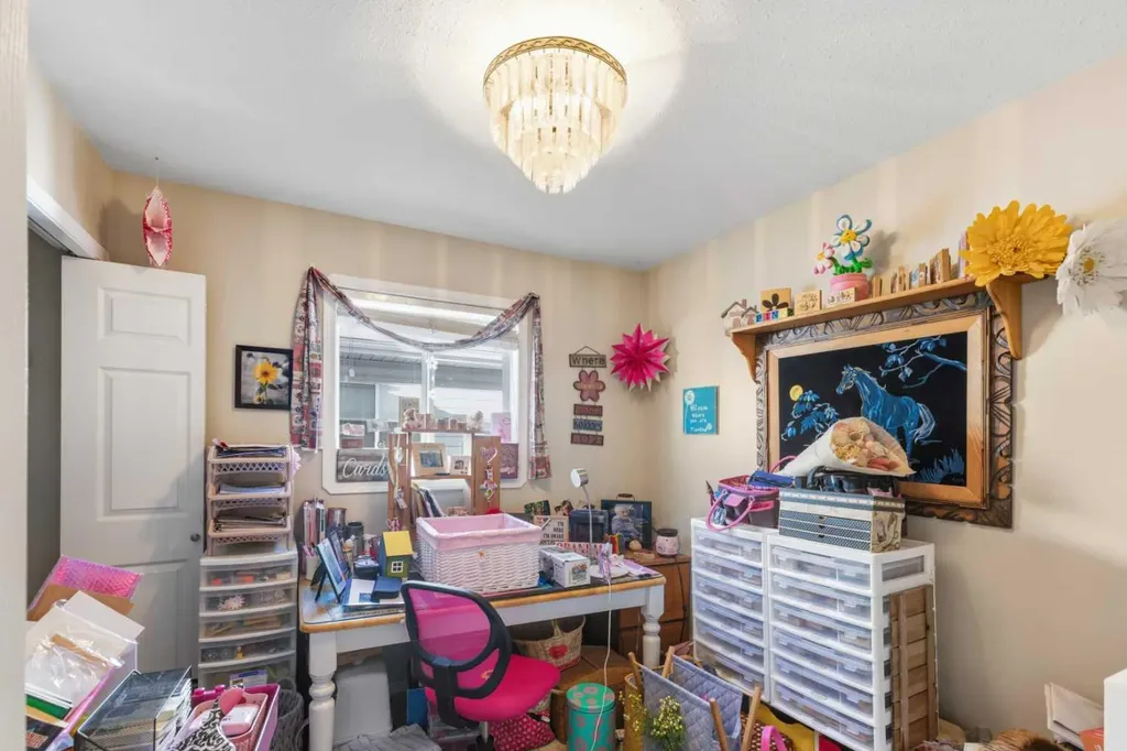 10733 75 Avenue Grande Prairie AB T8W 2S7