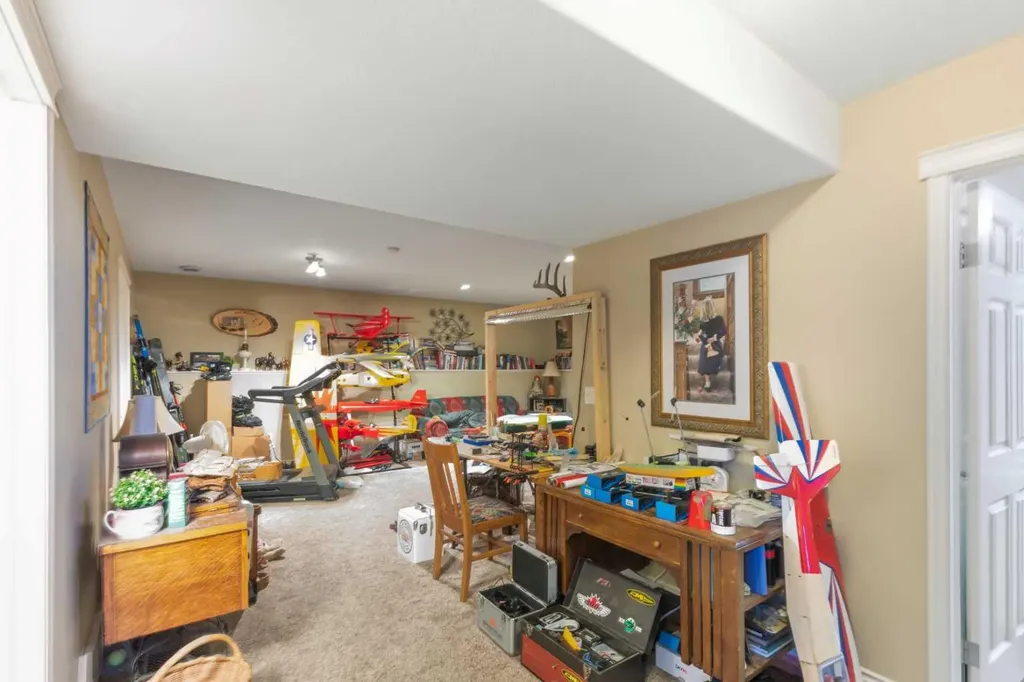 10733 75 Avenue Grande Prairie AB T8W 2S7