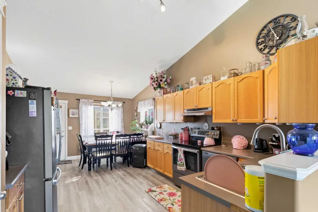 10733 75 Avenue Grande Prairie AB T8W 2S7