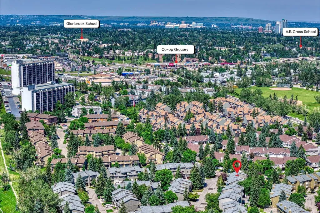 23 Glamis Drive SW Calgary AB T3E 6S3