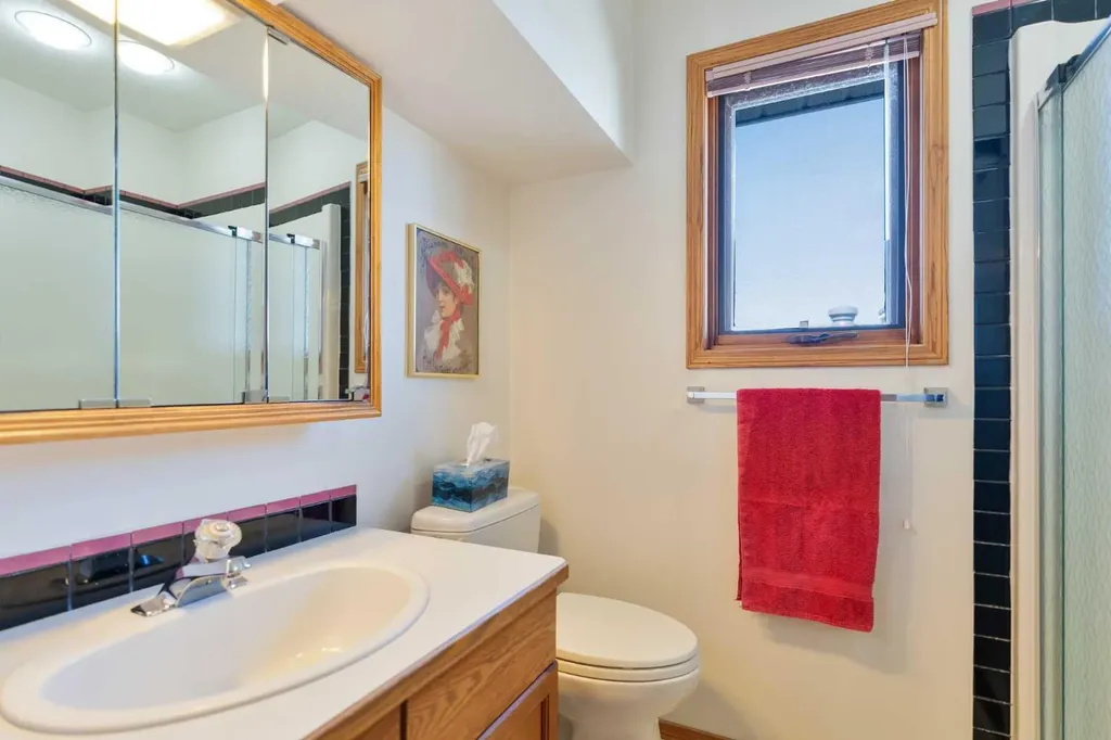 110 Heritage Boulevard W Lethbridge AB T1K 6R9