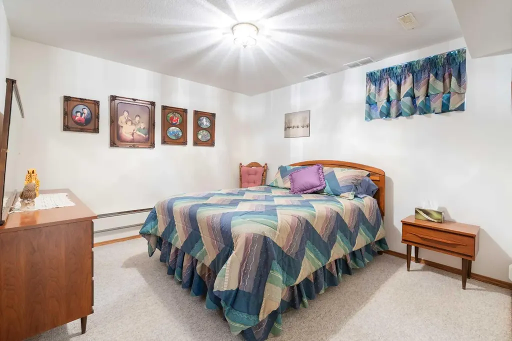 110 Heritage Boulevard W Lethbridge AB T1K 6R9