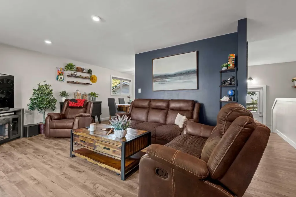 1203 1 Street NE Three Hills AB T0M 2A0
