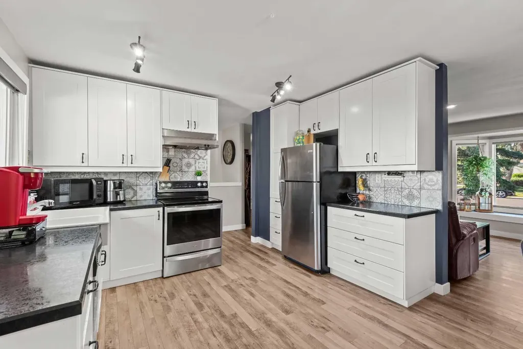 1203 1 Street NE Three Hills AB T0M 2A0