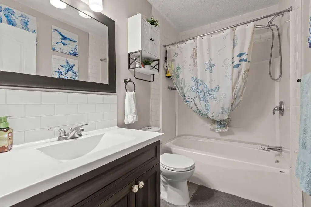 1203 1 Street NE Three Hills AB T0M 2A0