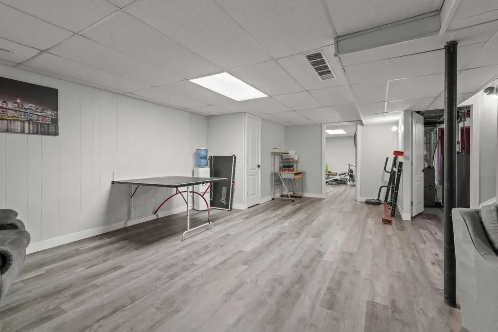 1203 1 Street NE Three Hills AB T0M 2A0