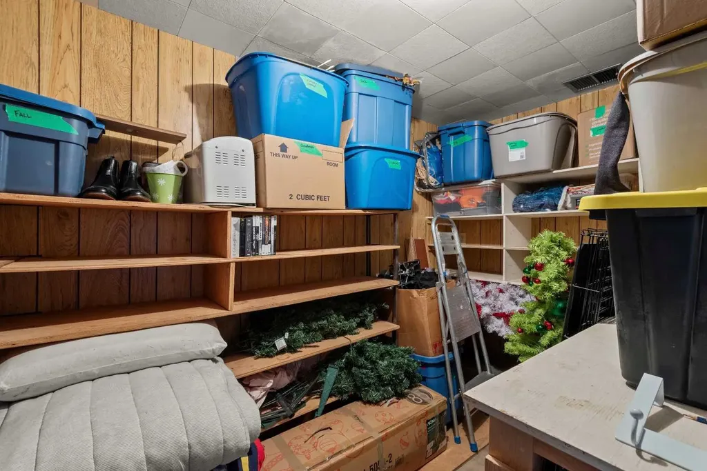 1203 1 Street NE Three Hills AB T0M 2A0