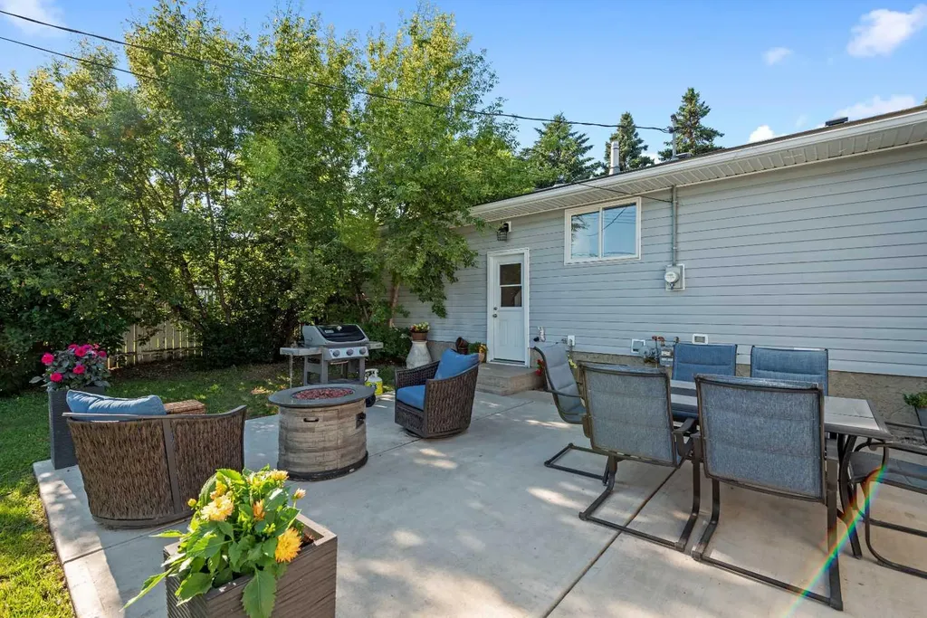 1203 1 Street NE Three Hills AB T0M 2A0