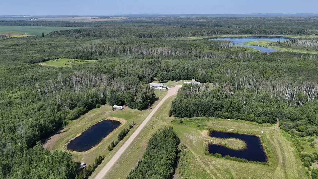 34048 Township Road 834 Rural Clear Hills County AB T0H 1L0