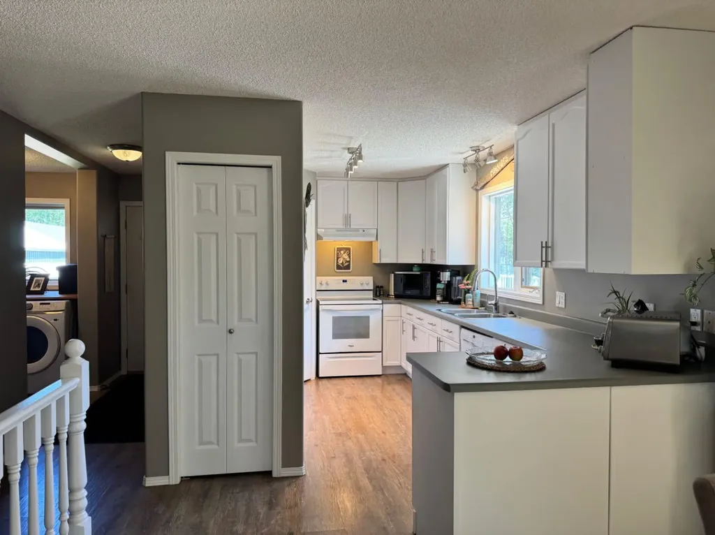 34048 Township Road 834 Rural Clear Hills County AB T0H 1L0