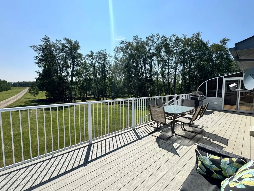 34048 Township Road 834 Rural Clear Hills County AB T0H 1L0
