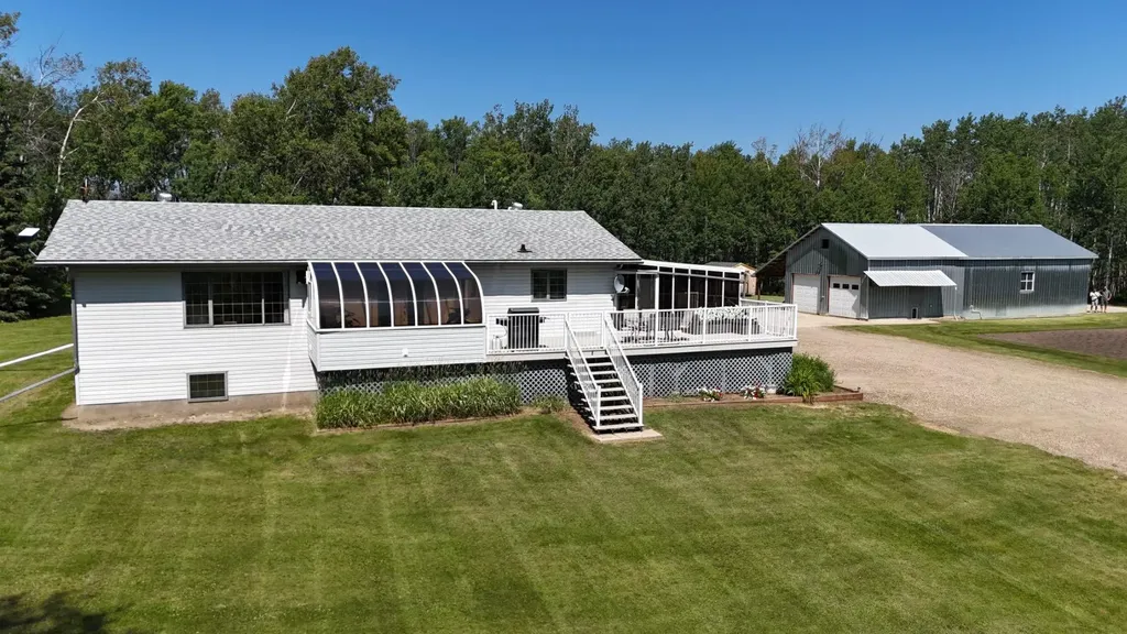 34048 Township Road 834 Rural Clear Hills County AB T0H 1L0