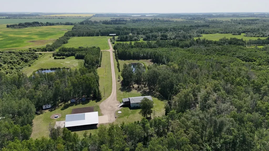 34048 Township Road 834 Rural Clear Hills County AB T0H 1L0