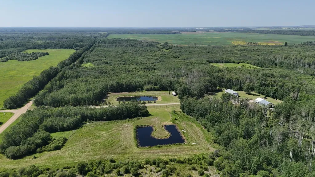 34048 Township Road 834 Rural Clear Hills County AB T0H 1L0