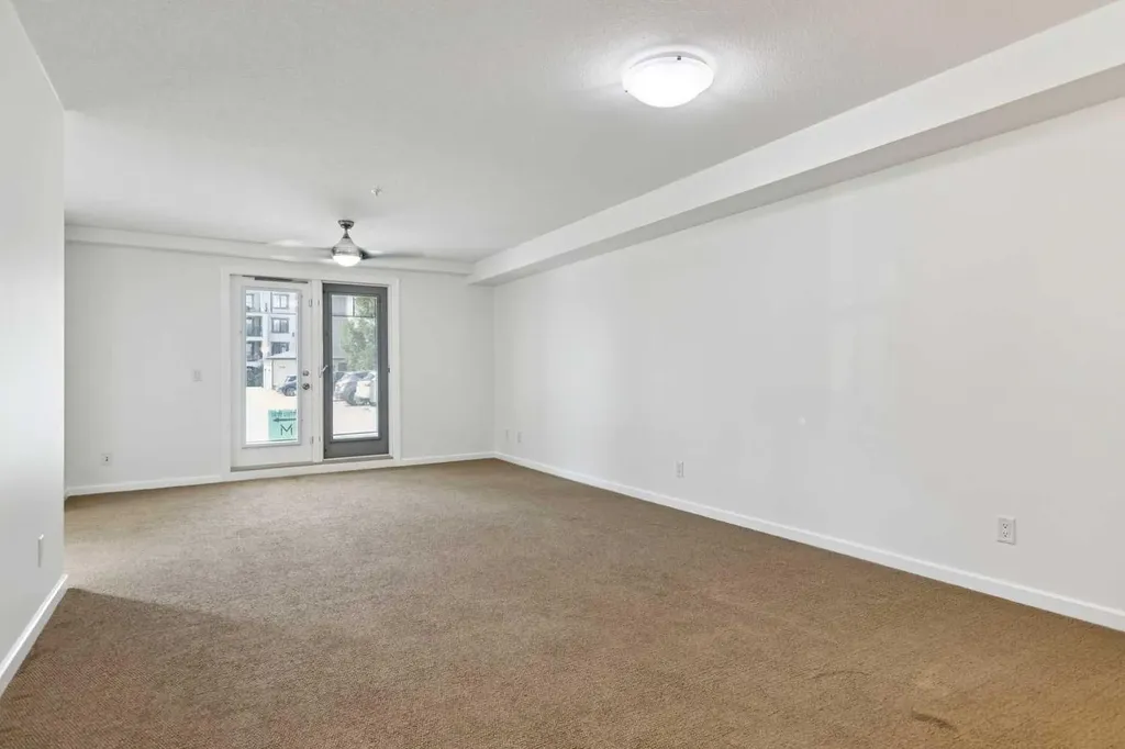 310 Mckenzie Towne Gate SE Calgary AB T2Z 1J4