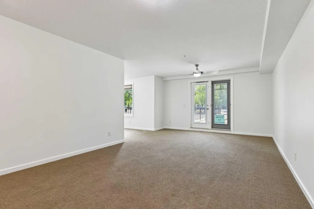 310 Mckenzie Towne Gate SE Calgary AB T2Z 1J4