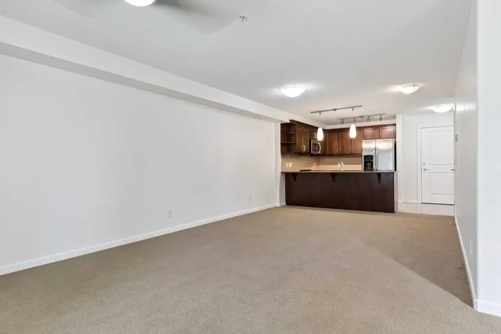 310 Mckenzie Towne Gate SE Calgary AB T2Z 1J4