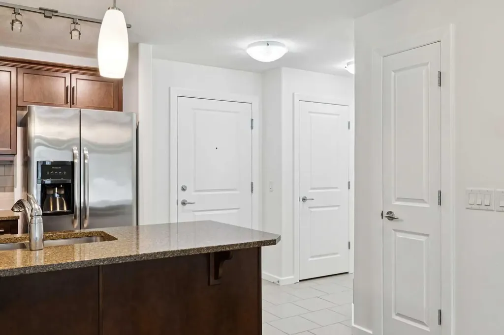 310 Mckenzie Towne Gate SE Calgary AB T2Z 1J4