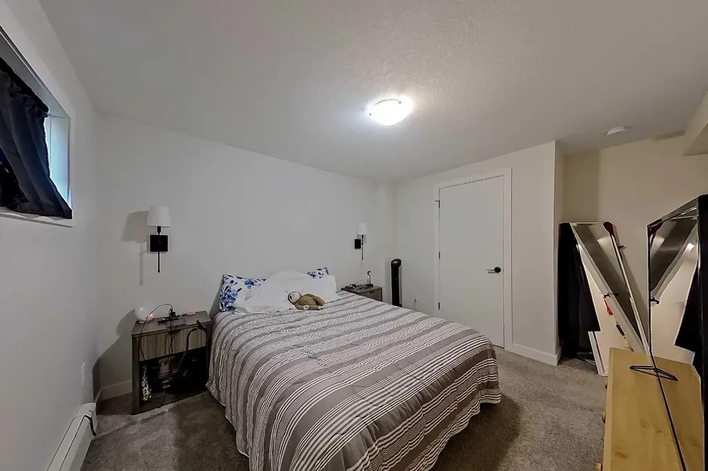 4928 59 Street Innisfail AB T4G 1R8