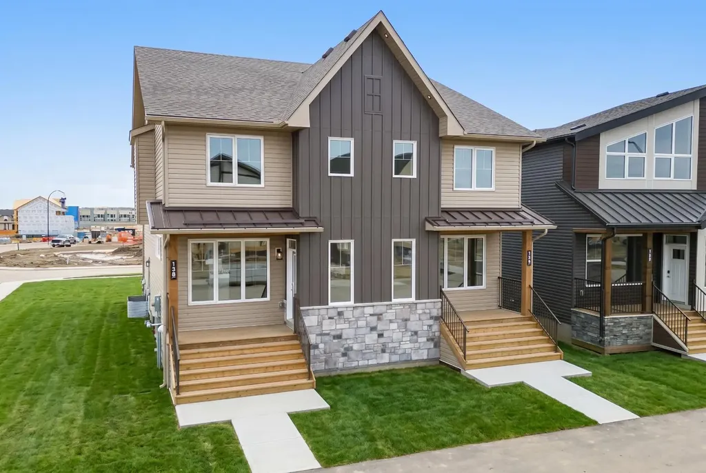 138 Starling Boulevard NW Calgary AB T3P 3E3