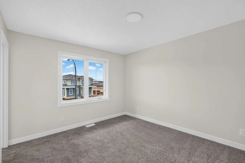 138 Starling Boulevard NW Calgary AB T3P 3E3