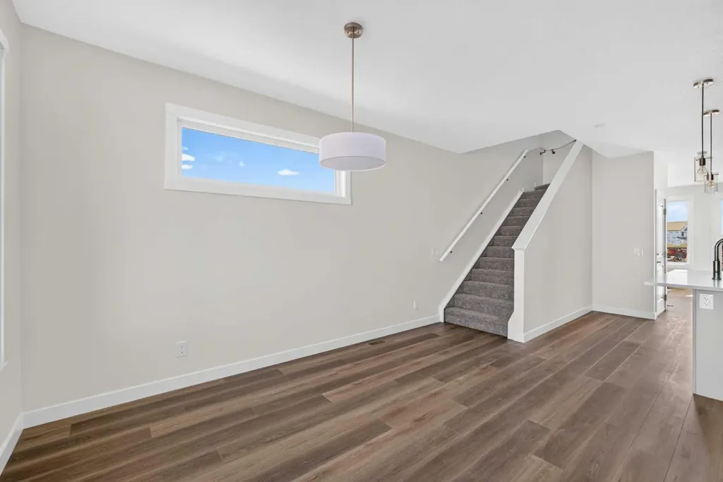 138 Starling Boulevard NW Calgary AB T3P 3E3