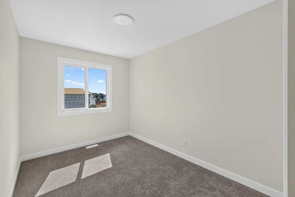 138 Starling Boulevard NW Calgary AB T3P 3E3